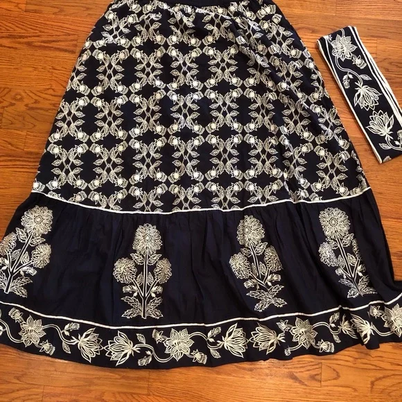 Sue Sartor Navy Embroidered Flounce Skirt - Picture 2 of 4